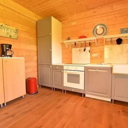 Ferienhaus Cozy Holiday In Near The Sea *